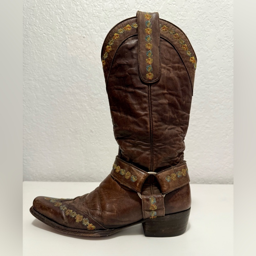 Old Gringo Cowboy Boots with Floral Embroidery - Picture 3 of 16